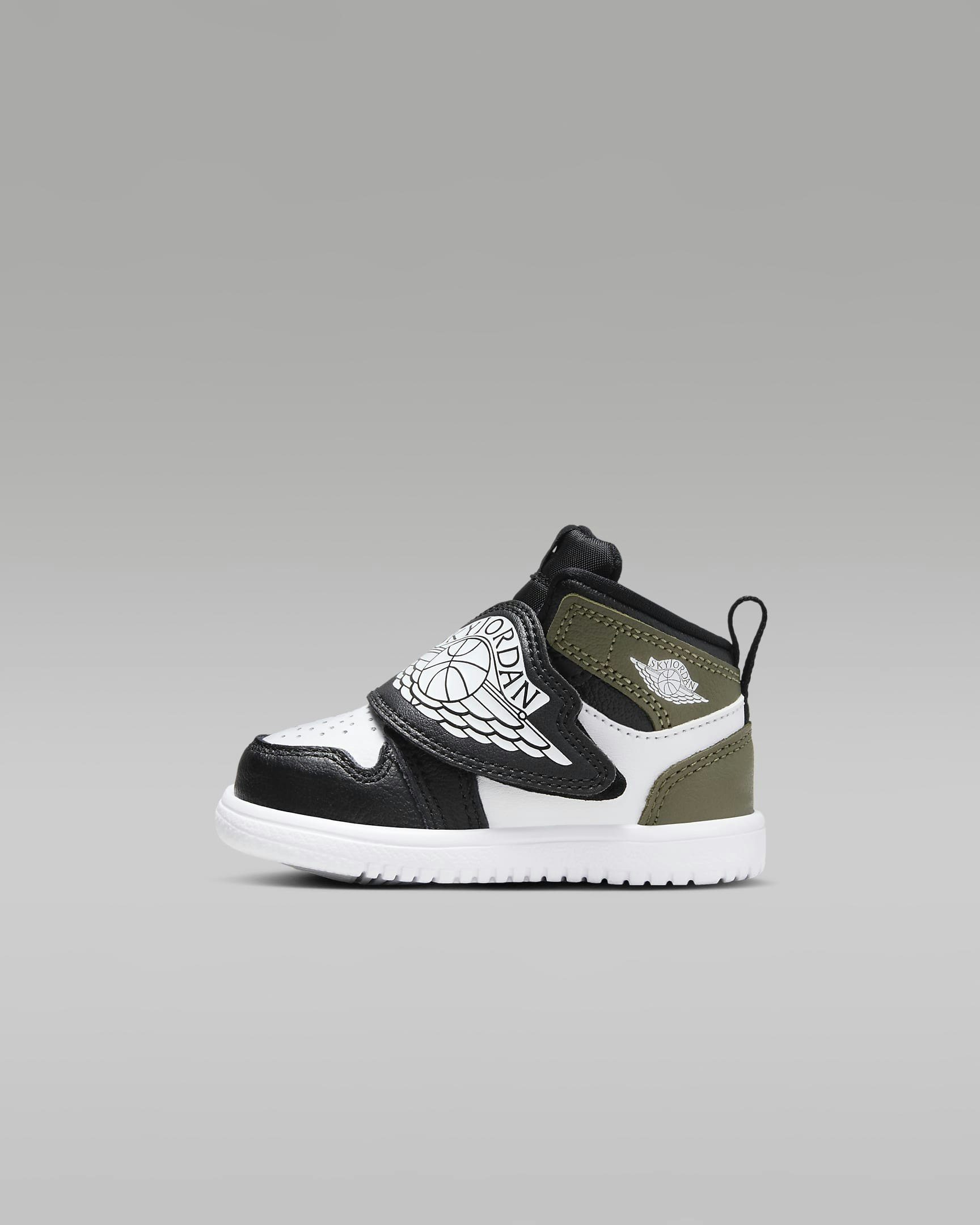 jordan-sky-jordan-1-black-medium-olive-bq-7196-092