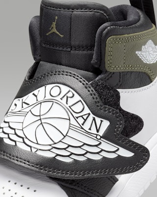 (Preschool) Jordan Sky jordan 1 'Black Medium Olive' BQ7197-092 Sizing (Preschool) Jordan Sky jordan 1 'Black Medium Olive' BQ7197-092
