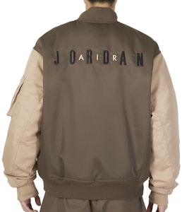 Chaqueta Jordan Solid Logo con cremallera color marrón. DV7613-274 Details for Chaqueta Jordan Solid Logo con cremallera color marrón. DV7613-274