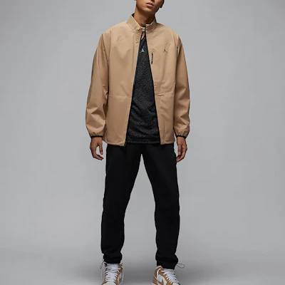 乔丹Sport Storm-FIT ADV防水防风夹克 卡其色/黑色 HV6591-200 Shop 乔丹Sport Storm-FIT ADV防水防风夹克 卡其色/黑色 HV6591-200