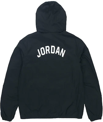 乔丹SS22黑色纯色防风外套 DJ0253-010 Lookbook 乔丹SS22黑色纯色防风外套 DJ0253-010