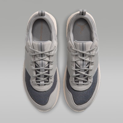 Jordan Trunner O/S Licht IJzererts/Grijs/Roodbruin/Medium Bruin IB3722-011 Shop Jordan Trunner O/S Licht IJzererts/Grijs/Roodbruin/Medium Bruin IB3722-011