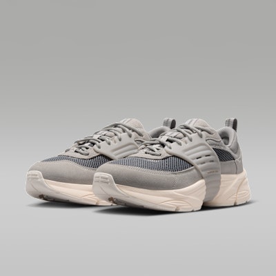 Jordan Trunner O/S Licht IJzererts/Grijs/Roodbruin/Medium Bruin IB3722-011 Purchase Jordan Trunner O/S Licht IJzererts/Grijs/Roodbruin/Medium Bruin IB3722-011