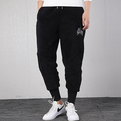 Celana Jogger Pria Jordan Winter Fleece Lined Hitam CJ7782-010 Shop Celana Jogger Pria Jordan Winter Fleece Lined Hitam CJ7782-010