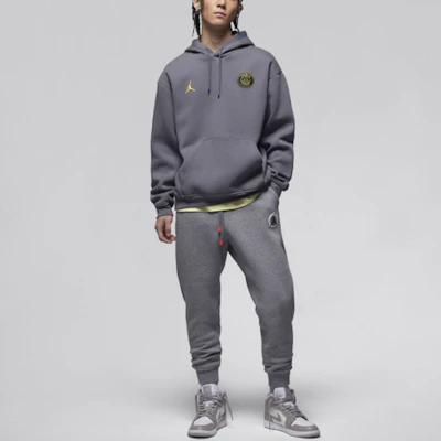 Hoodie Grafik Emas Jordan x PSG Kolaborasi Kelabu Graphite Muda DV0612-014 Shop Hoodie Grafik Emas Jordan x PSG Kolaborasi Kelabu Graphite Muda DV0612-014
