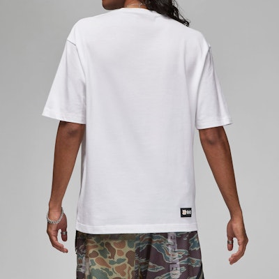 Jordan x UNDEFEATED Free Throw Tee 'White' Lookbook Jordan x UNDEFEATED Free Throw Tee 'White'