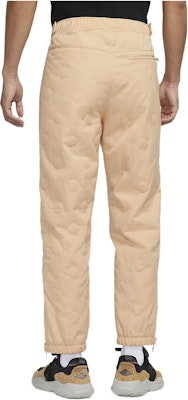 乔丹 x Union SS22 "未来即现在" 卡其色侧拉链运动裤 亚洲发售 DJ9521-268 Lookbook 乔丹 x Union SS22 "未来即现在" 卡其色侧拉链运动裤 亚洲发售 DJ9521-268