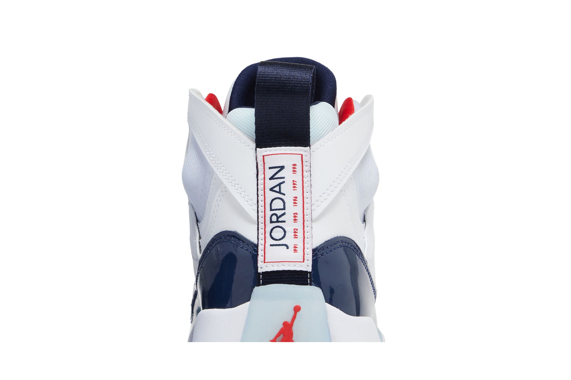 Sizing Jumpman Two Trey ''USA'' Sneakers DO1925-102