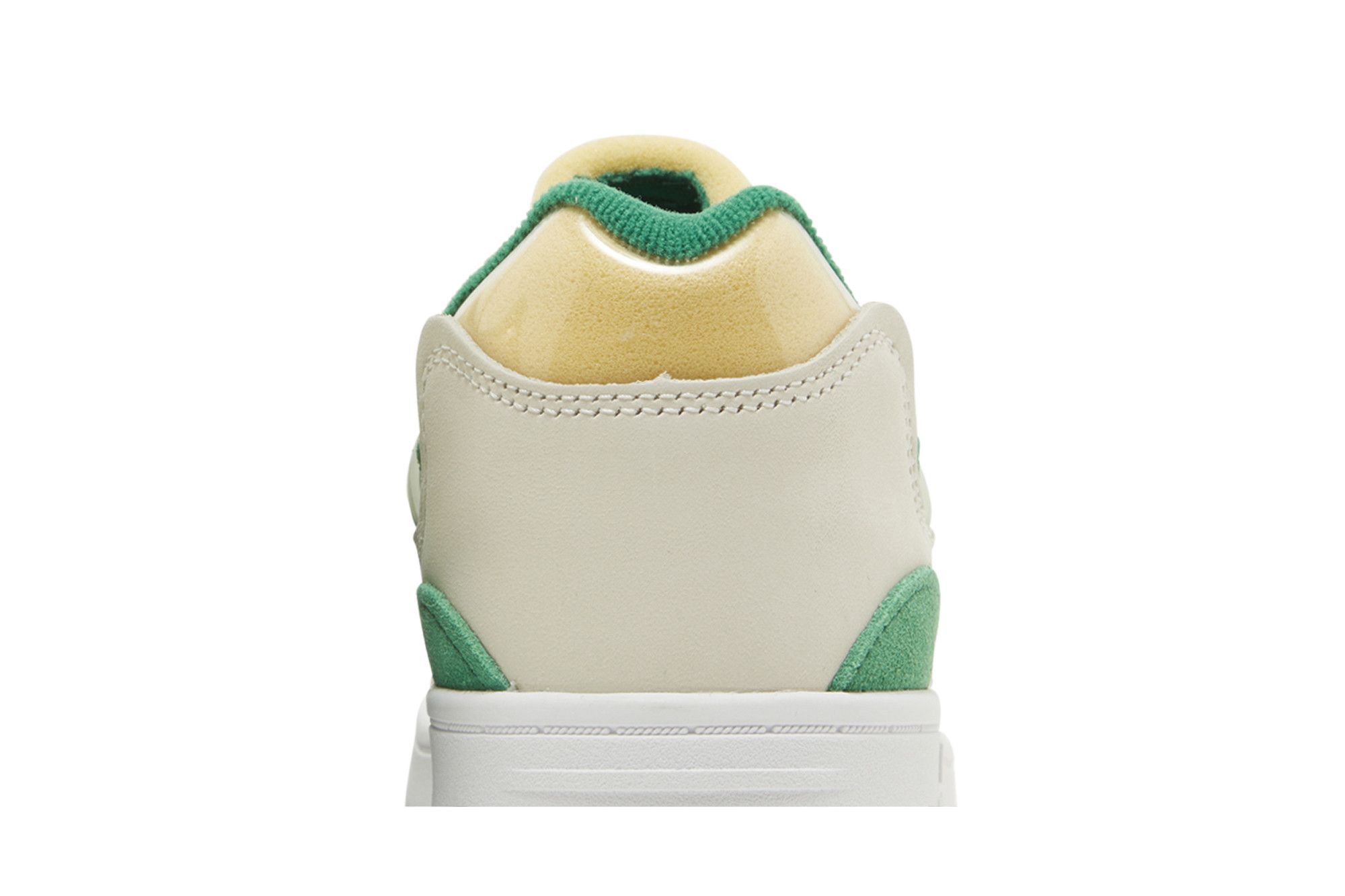 Sizing June Ambrose x Puma Slipstream '草木绿色' 391834-01