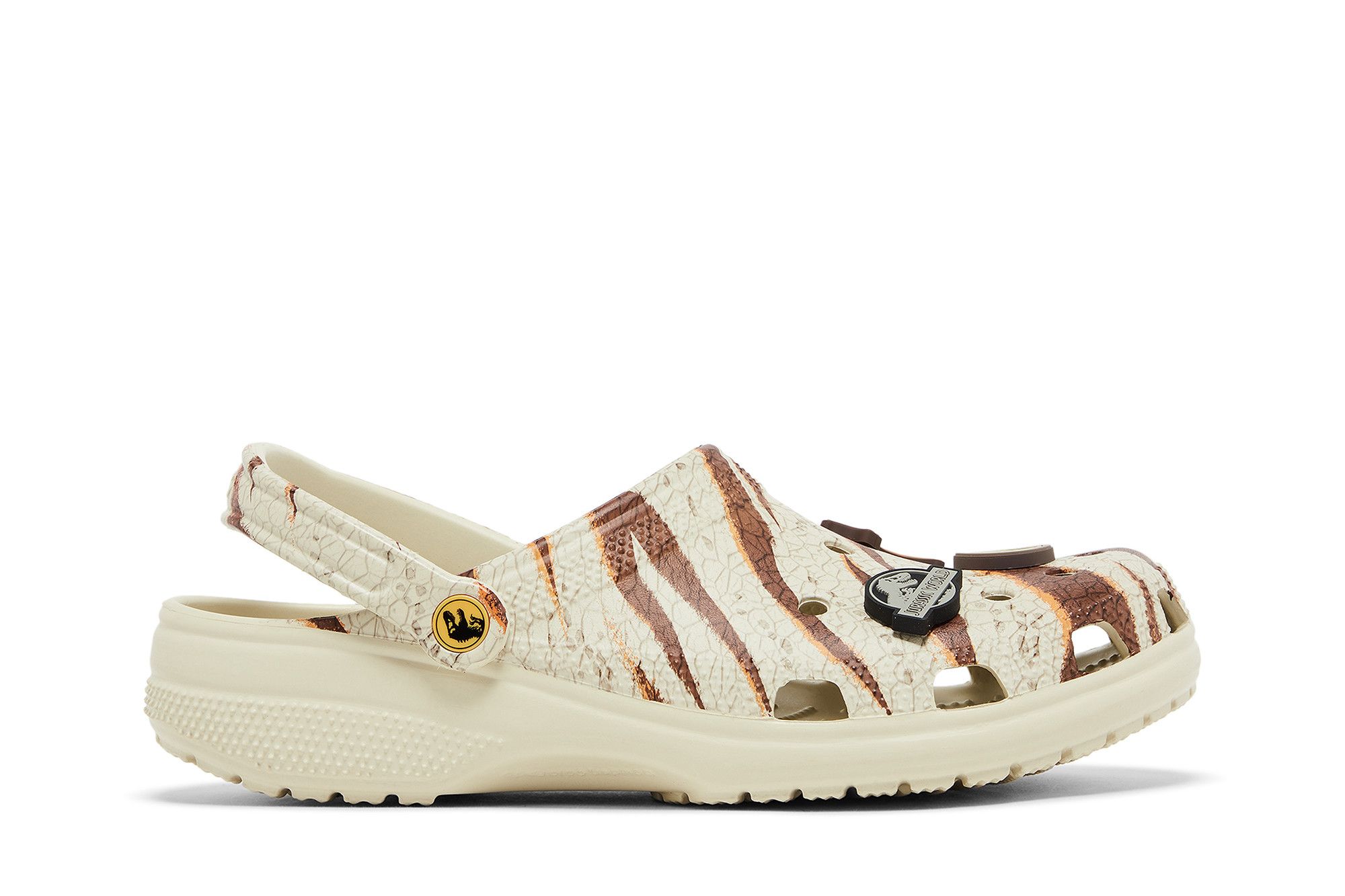 Buy Zuecos Clásicos Jurassic World x Crocs 'Bone'. 208860-2Y2