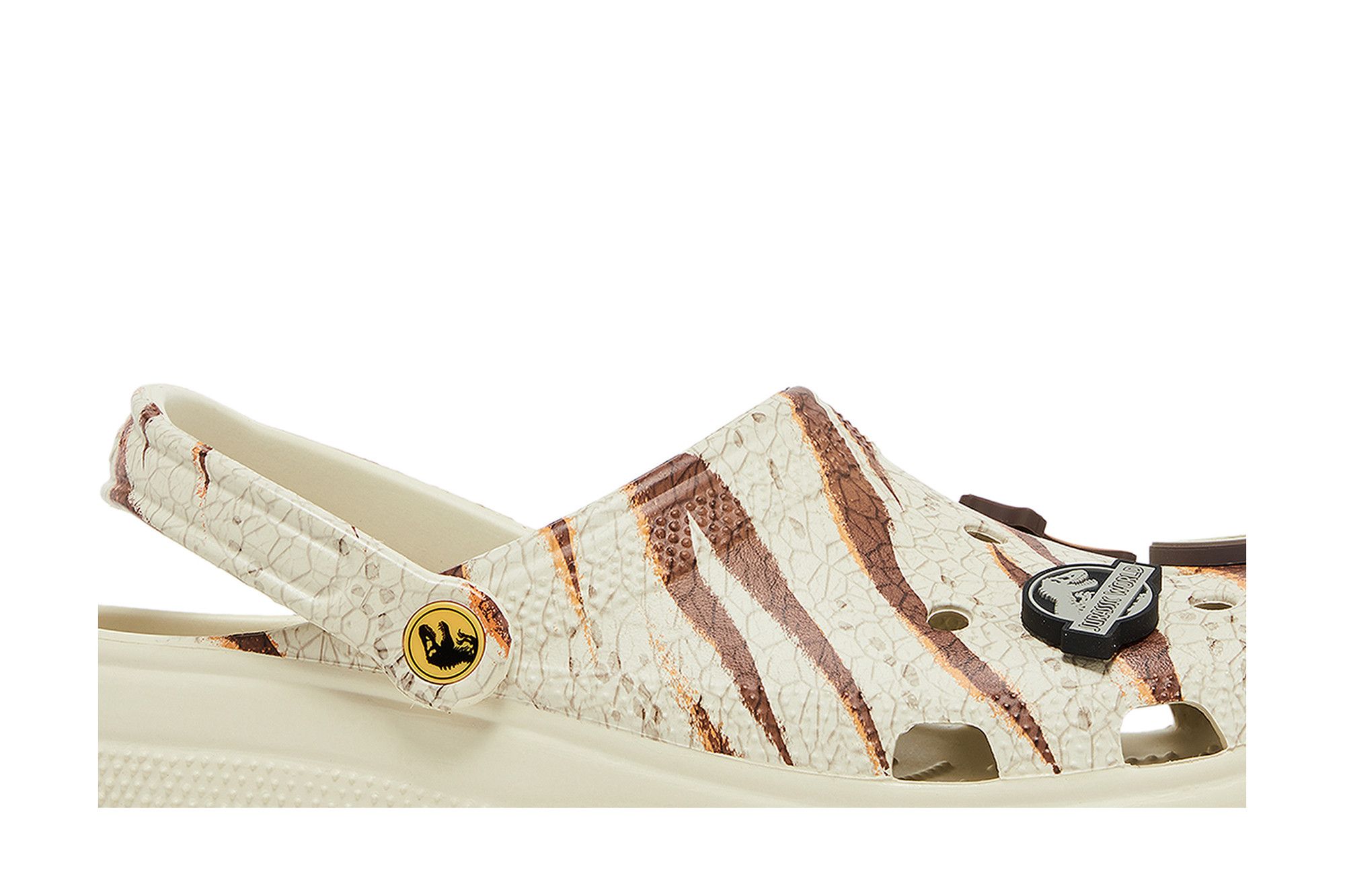 Order Zuecos Clásicos Jurassic World x Crocs 'Bone'. 208860-2Y2