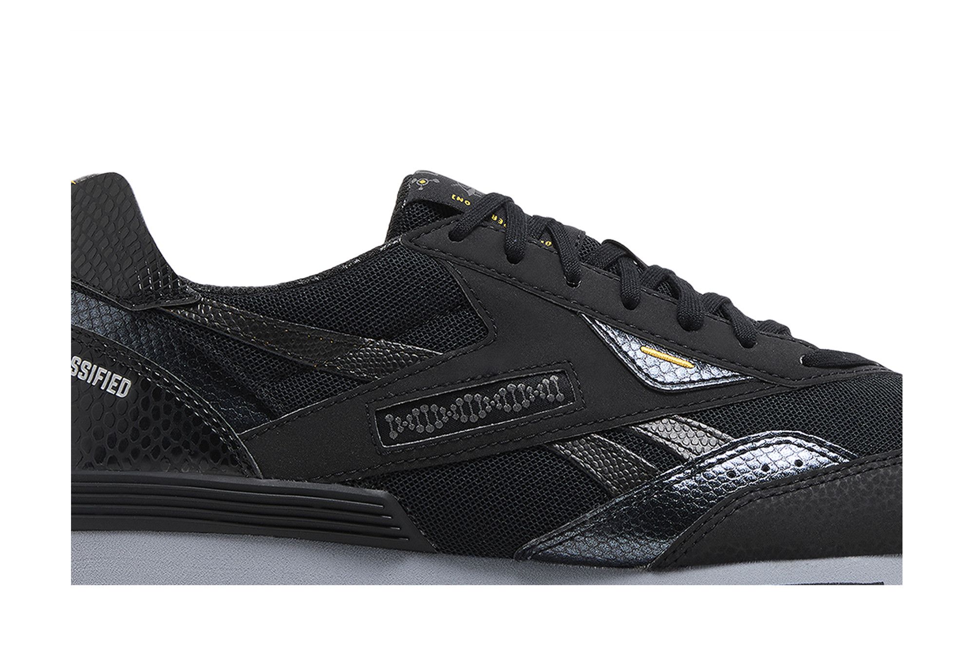 Order Jurassic World x Reebok LX 2200 ''Biosyn Valley'' Sneakers HQ6264