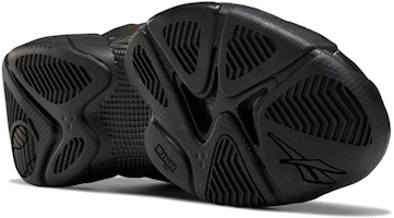 Sizing Juun J x Reebok Pump Court「黑金屬」FZ3890