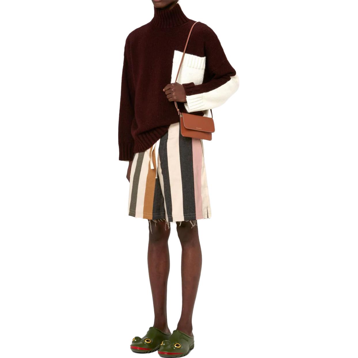 Lookbook JW Anderson Sweater Leher Tinggi Uniseks dengan Poket. KW0939-YN0144-476