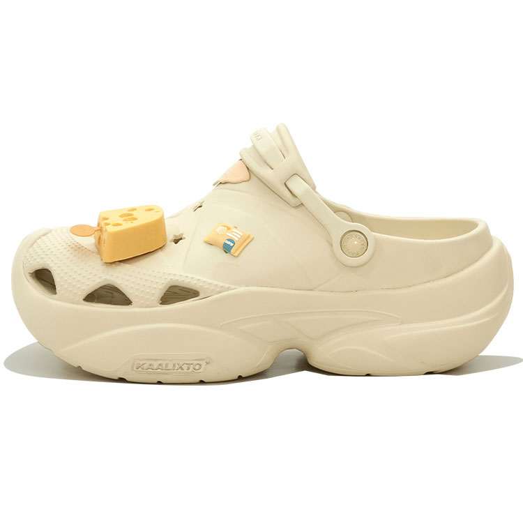 KAALIXTO Star Cutout Clogs Beige . KSH240613