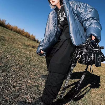 Chaqueta Corta Azul Kanye YEEZY x Gap x Balenciaga Crewneck. YEEZY471312-blue Details for Chaqueta Corta Azul Kanye YEEZY x Gap x Balenciaga Crewneck. YEEZY471312-blue