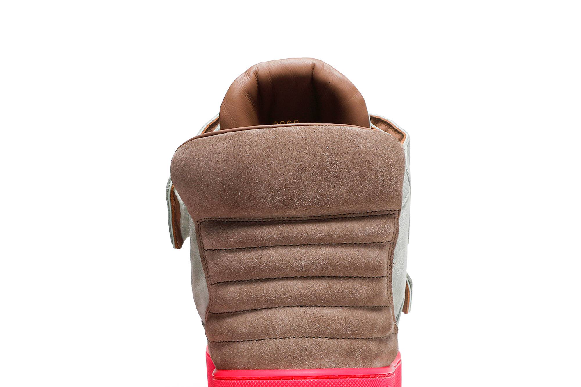 Sizing 侃耶·維斯特 x 路易威登 傑斯帕 '拼接款' YP6U6PMI