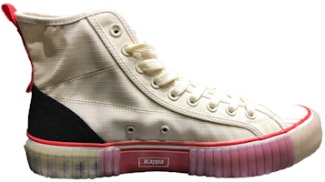 Kappa Crayon Shin-chan x Vulcanized 'Egret White' Putih KPCTFVS86-024S Order Kappa Crayon Shin-chan x Vulcanized 'Egret White' Putih KPCTFVS86-024S