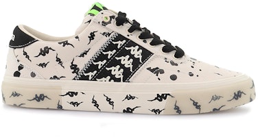 Kappa Low-Top Skate 'Hitam Putih' K0BY5CS03-024A Order Kappa Low-Top Skate 'Hitam Putih' K0BY5CS03-024A