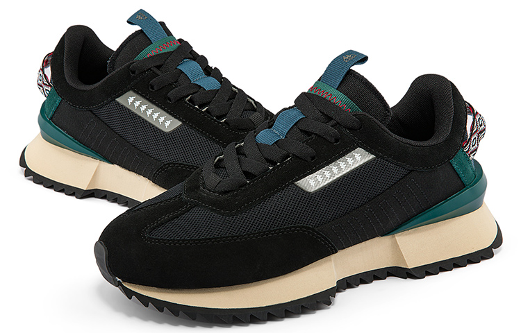 Shop Kappa Retro Lightweight Durable Sneakers 'Black' K0BZ5MM39-990