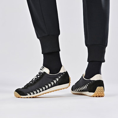 Kappa Retro Low 'Hitam' K0CW5MM18-990 Sizing Kappa Retro Low 'Hitam' K0CW5MM18-990