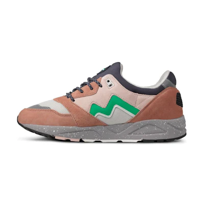 Karhu Aria 95 'Northern Lights'