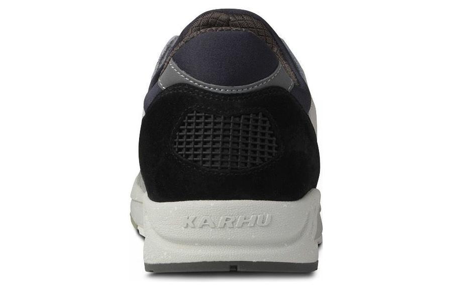 Shop Karhu Aria 95 'Paloma Azul China' F803092