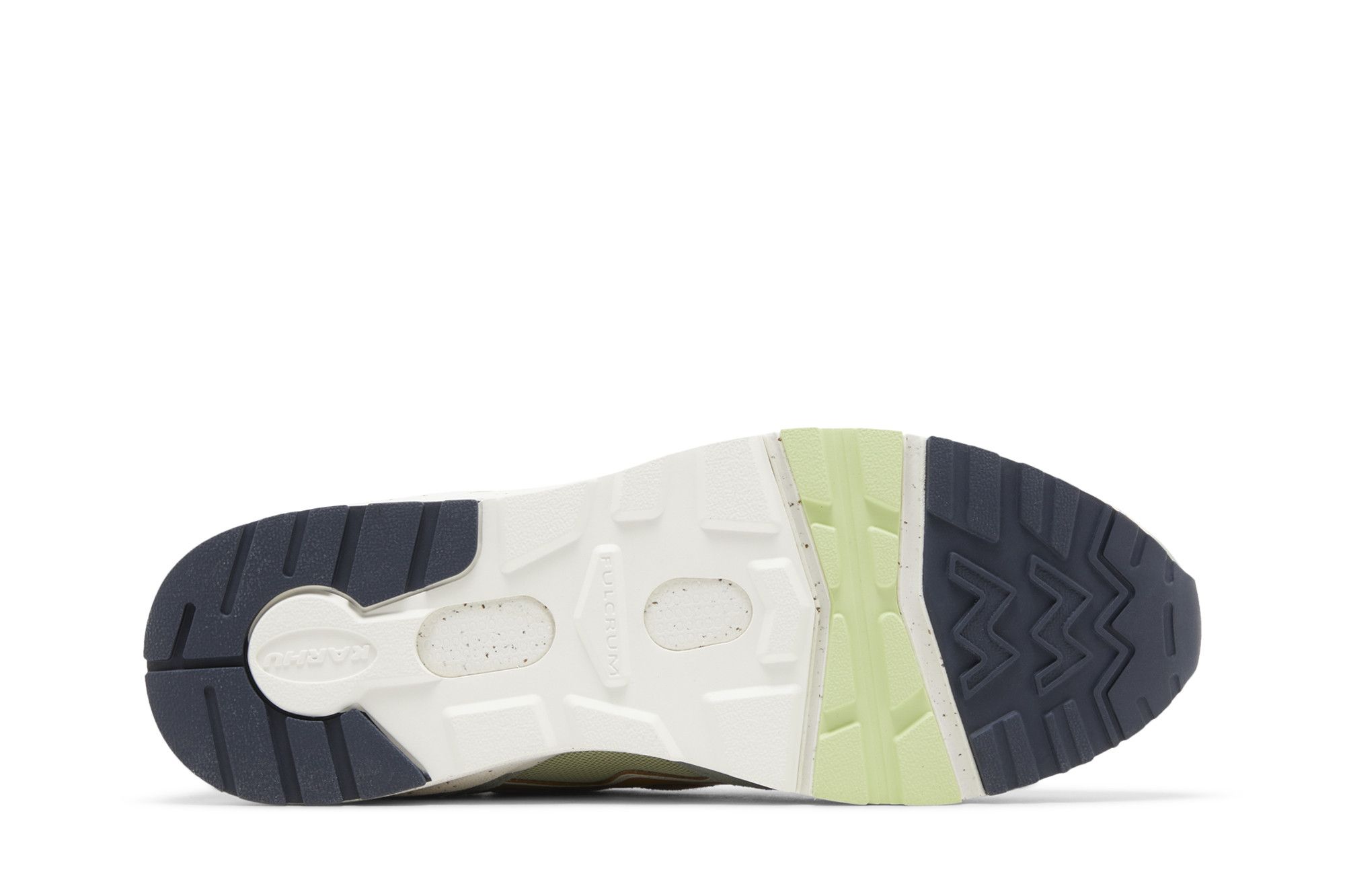 Shop Karhu Aria 95 '鸽子灰' F803087