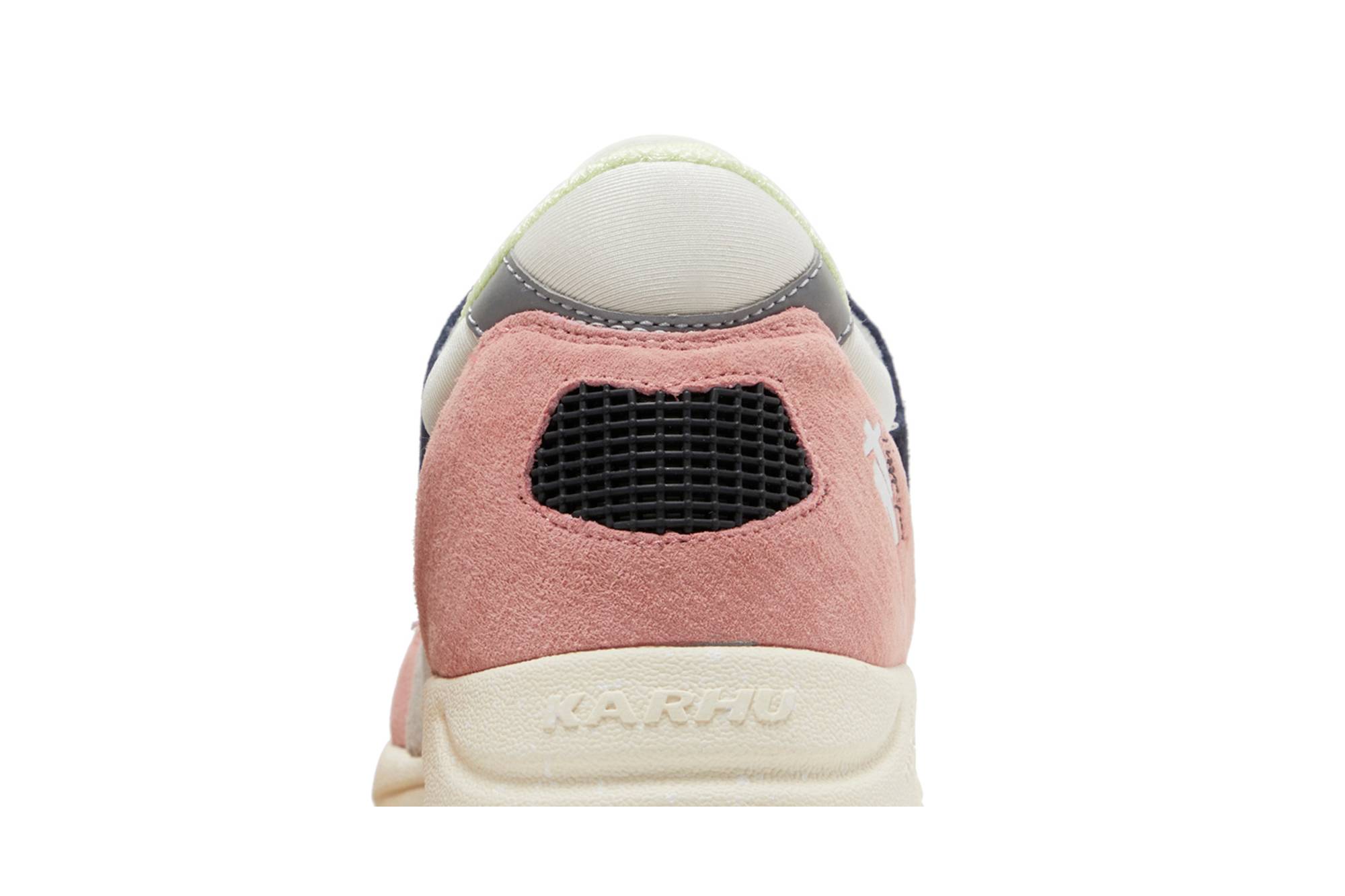 Sizing Karhu Aria 95 'Rose Tan' Kasut Sneakers Lelaki Perempuan F803084