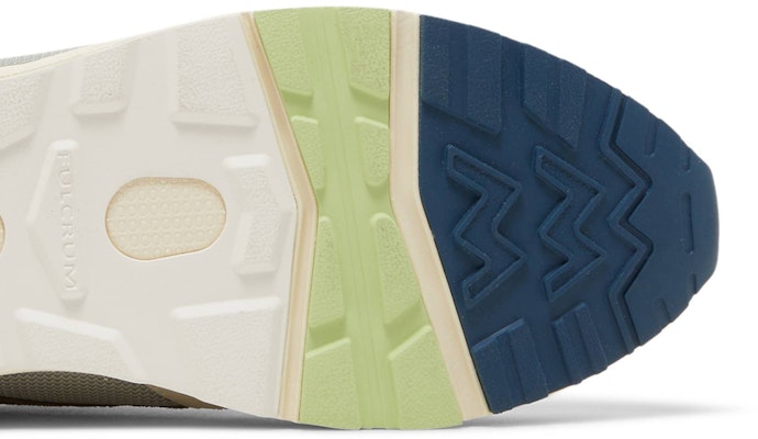 카르후 퓨전 2.0 '백합흰녹색이끼' (Karhu Pyujeon 2.0 'Baekhaphwinnoksegiikki') F804118 Purchase 카르후 퓨전 2.0 '백합흰녹색이끼' (Karhu Pyujeon 2.0 'Baekhaphwinnoksegiikki') F804118