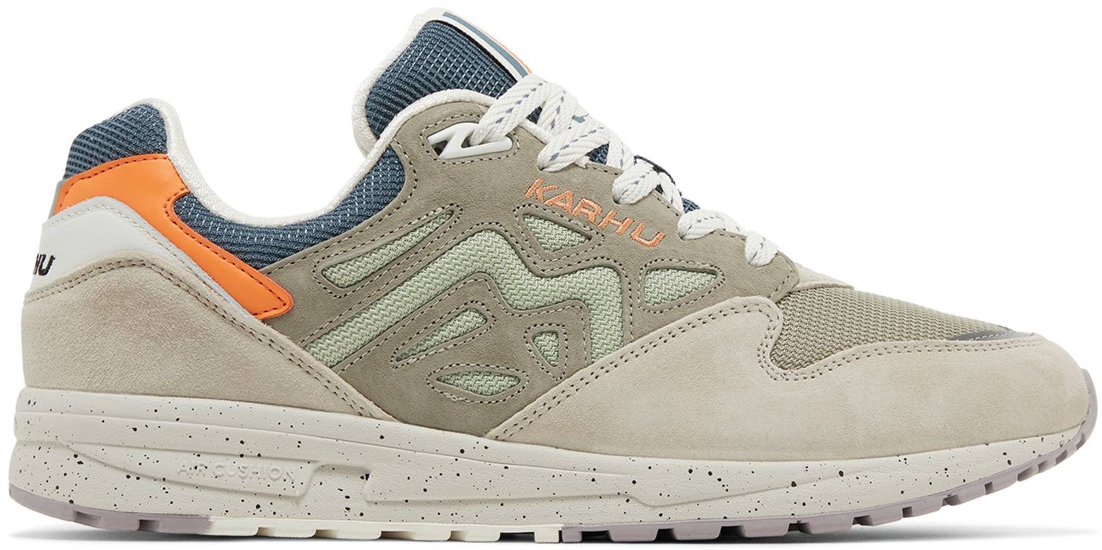 karhu-legacy-96-celadon-green-rainy-day