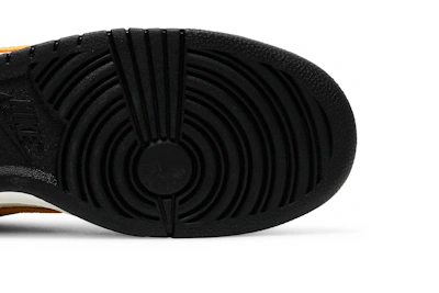 Kasina x Nike Dunk Low '80s Bus' CZ6501-100