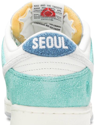 Kasina x Nike Dunk Low 'Tanda Jalan' CZ6501-101 Sizing Kasina x Nike Dunk Low 'Tanda Jalan' CZ6501-101