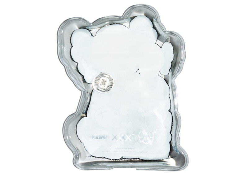 Order KAWS假日长白山暖手宝