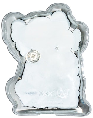 KAWS Holiday Changbai Mountain Hand Warmer Order KAWS Holiday Changbai Mountain Hand Warmer