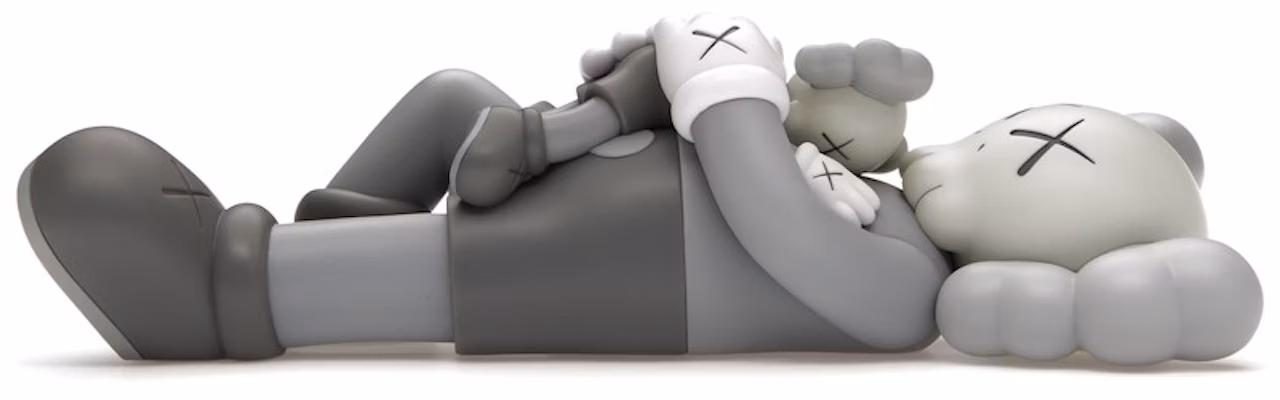 KAWS Holiday Singapore Figure 'Grey' Buy KAWS Holiday Singapore Figure 'Grey'