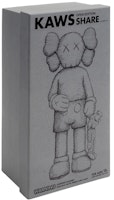 KAWS Share Patung Vinyl Abu-abu Order KAWS Share Patung Vinyl Abu-abu