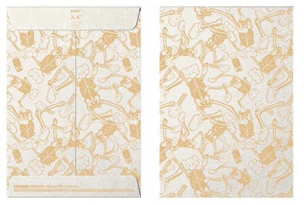 KAWS Skeleton Papan Hiasan Ornamen Bone Lookbook KAWS Skeleton Papan Hiasan Ornamen Bone