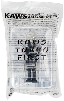 KAWS Tokyo First Accomplice Keychain Black 2021 Order KAWS Tokyo First Accomplice Keychain Black 2021