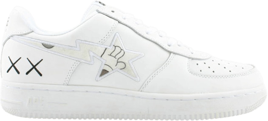 Kaws x BAPE Bapesta FS-001 Low 'Putih' 439 Buy Kaws x BAPE Bapesta FS-001 Low 'Putih' 439