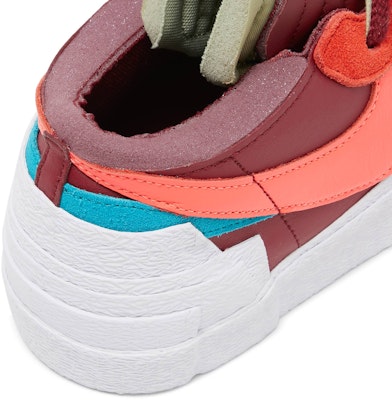 KAWS x sacai x Nike Blazer Low 'Team Red' DM7901-600 2