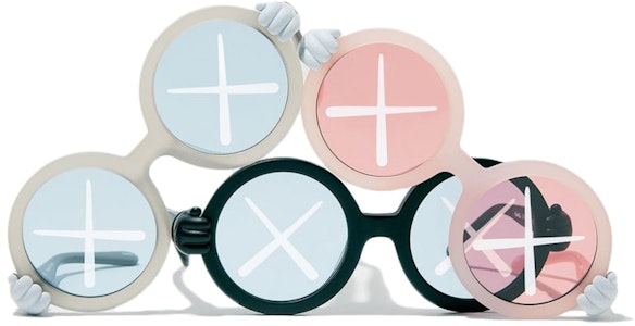 Set Completo de Gafas de Sol KAWS x SD Buy Set Completo de Gafas de Sol KAWS x SD