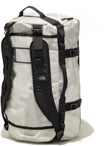 KAWS x The North Face 露營達菲包 '月光象牙白' Lookbook KAWS x The North Face 露營達菲包 '月光象牙白'