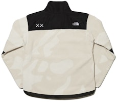 KAWS x TNF レトロ デナリジャケット (アイボリー)
Order KAWS x TNF レトロ デナリジャケット (アイボリー)