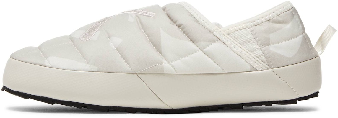 KAWS x The North Face ThermoBall Traction Mule VP 'Moonlight Ivory Print' NF0A7W6J-944 Lookbook KAWS x The North Face ThermoBall Traction Mule VP 'Moonlight Ivory Print' NF0A7W6J-944