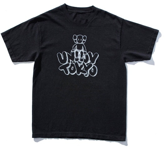 kaws-x-union-tokyo-tee-black