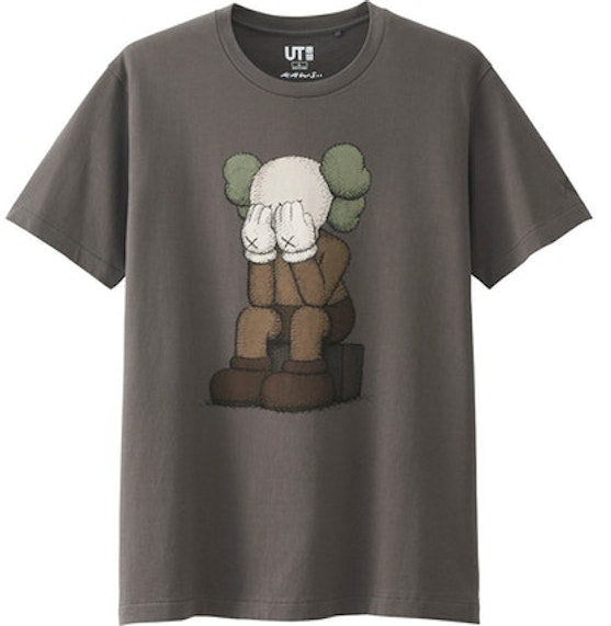 kaws-x-uniqlo-passing-through-tee-brown