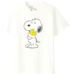 KAWS 與 Uniqlo 和 Peanuts 聯名史努比與胡士托 T 恤(日本尺碼)白色 Buy KAWS 與 Uniqlo 和 Peanuts 聯名史努比與胡士托 T 恤(日本尺碼)白色