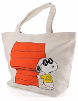 KAWS x Uniqlo x Peanuts Snoopy Dog House Tote Bag Beige KAWS x Uniqlo x Peanuts Snoopy Dog House Tote Bag Beige