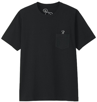 kaws-x-uniqlo-x-peanuts-snoopy-pocket-tee-black